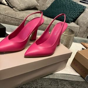 Barbie pink sling back pumps Marc Fisher size 6